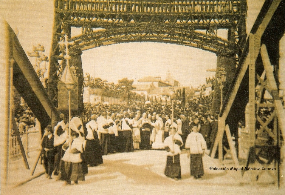 Ceremonia de inauguración del puente de Hierro